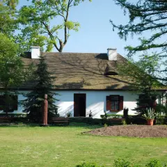 Dworek Henryka Sienkiewicza: historia i tajemnice pisarza w Oblęgorku
