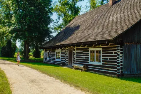 Skansen Sanok: Odkryj fascynujące tradycje i atrakcje kulturowe