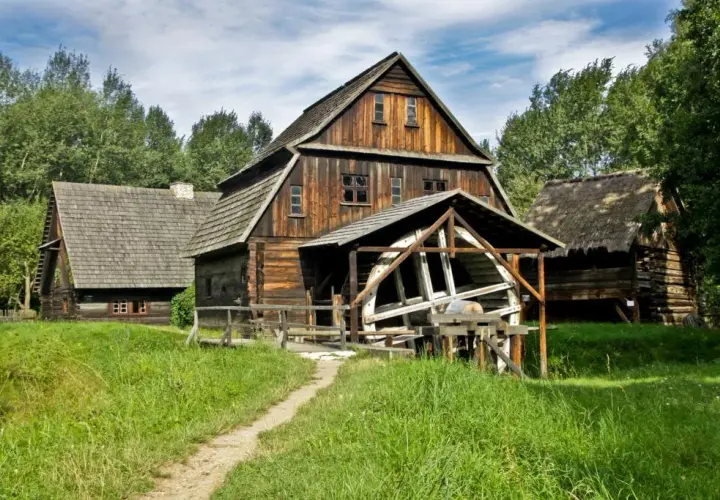 Bierkowice skansen: Odkryj fascynującą historię i atrakcje muzeum
