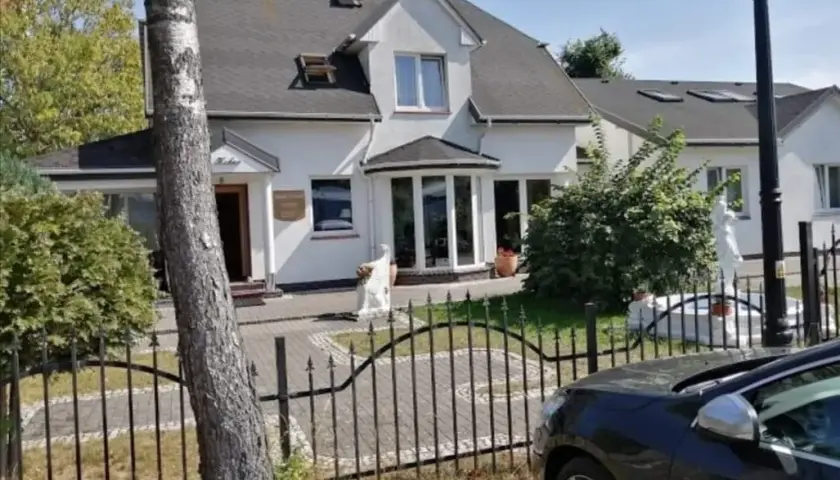 Biały Dworek Mielno - Idealne miejsce na wypoczynek nad morzem