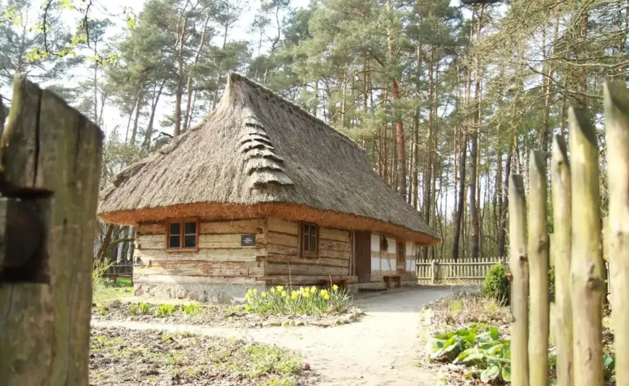 Ochla skansen godziny otwarcia – nie przegap najlepszych godzin wizyty