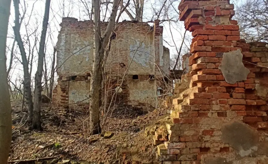 Dworek w Śmiłowie: Historia i tajemnice zabytkowego miejsca