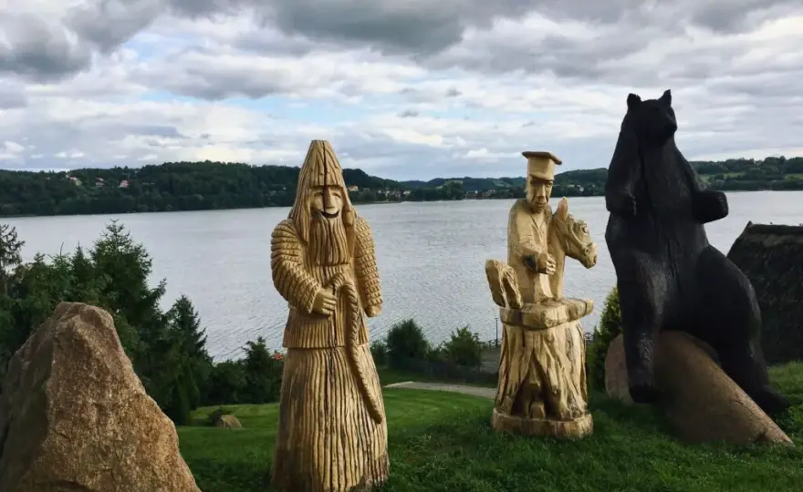 Najlepsze atrakcje w Chmielnie, które musisz zobaczyć na Kaszubach