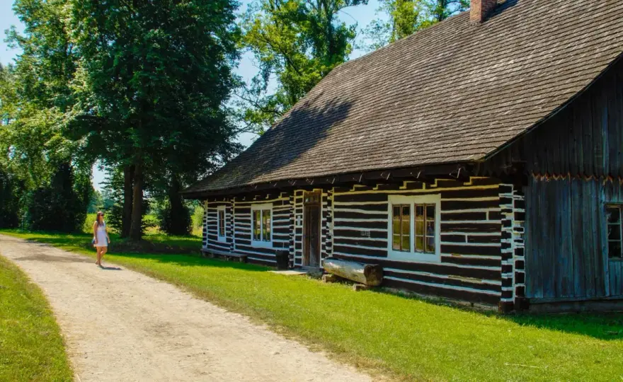 Skansen Sanok: Odkryj fascynujące tradycje i atrakcje kulturowe